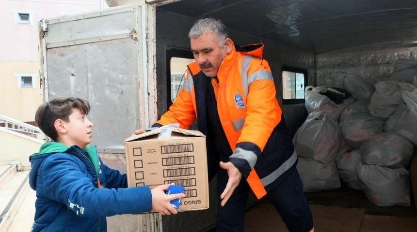 Ey&uuml;psultanlı &Ouml;ğrencilerden &rsquo;şefkateli&rsquo;