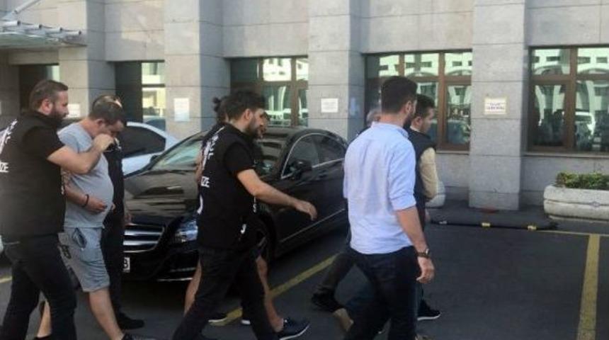 Interpol&rsquo;un Aradığı Bulgar Su&ccedil; &Ouml;rg&uuml;t&uuml; Lideri Ve 7 Adamı İstanbul&rsquo;da Yakalandı