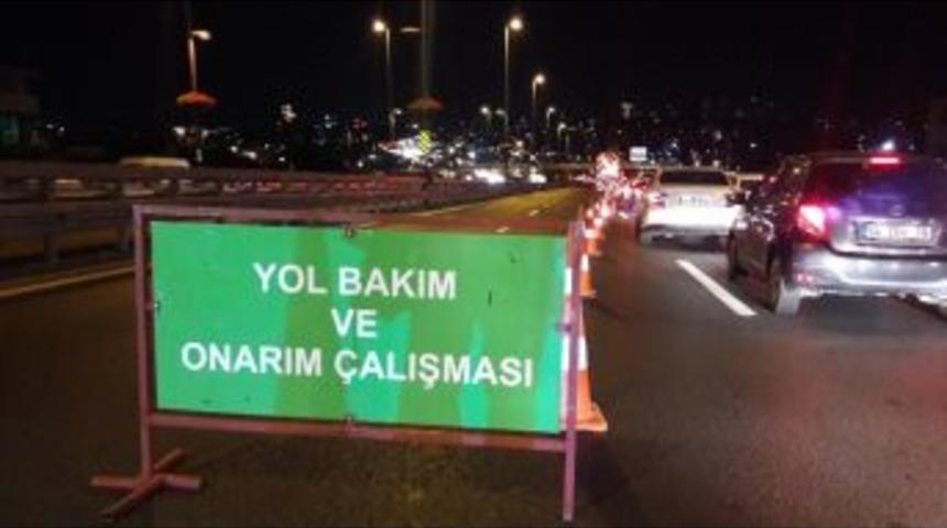 Hali&ccedil; K&ouml;pr&uuml;s&uuml; Metrob&uuml;s Yolunda &Ccedil;alışma Başladı