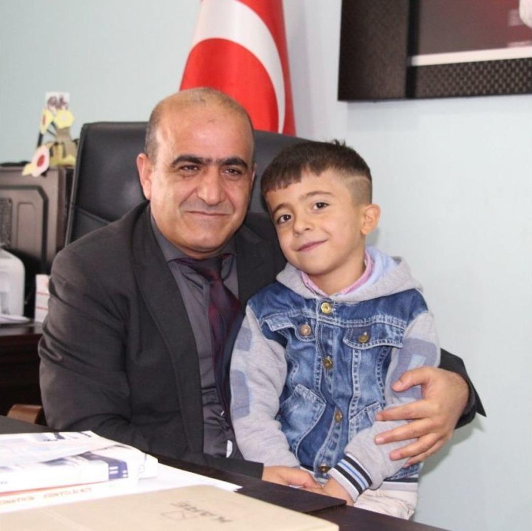 Binbaşının Ellerini Nefesiyle Isıttığı Silopili Seyfullah İlk Karnesini Aldı