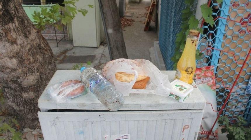 Kendisini Terk Eden Kadını 1 Yıl Sonra Bulup Bı&ccedil;akladı