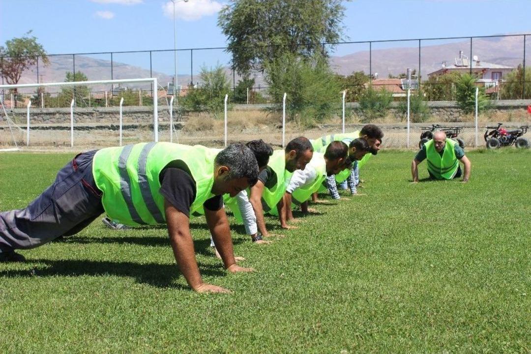 Ka&ccedil;an Kurbanlıklar İ&ccedil;in Kurban Timi Oluşturuldu