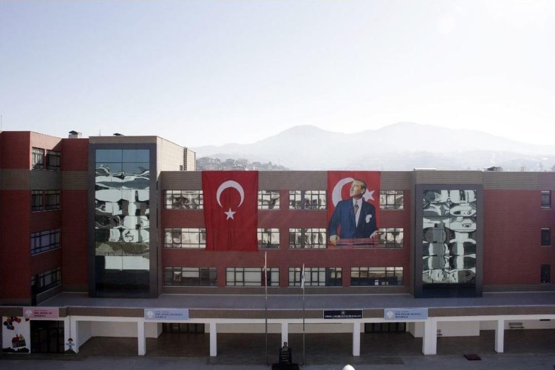 Kocaeli&rsquo;ye Bin 600 &Ouml;ğrenci Kontenjanlı Eğitim Kamp&uuml;s&uuml;