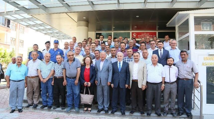 Vali Kamçı, Develi’de Muhtarları Ve Kurum Müdürlerini Dinledi