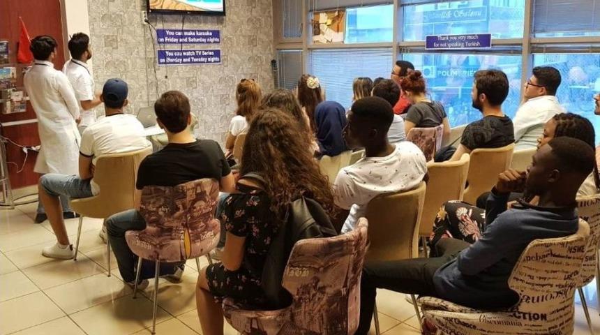 Speaking Kafe İlgi G&ouml;r&uuml;yor