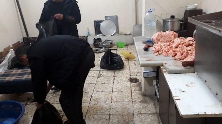 Vatandaşa Kokmuş Tavuk Eti Yedireceklerdi