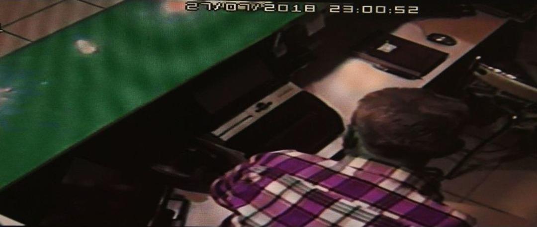 (&ouml;zel Haber) Paspas Bahanesiyle Oğlunun &Ccedil;alıştığı İş Yerini Soydu