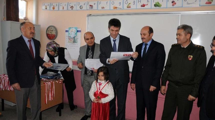 Erdemli&rsquo;de 31 Bin 702 &Ouml;ğrenci Karne Sevinci Yaşadı