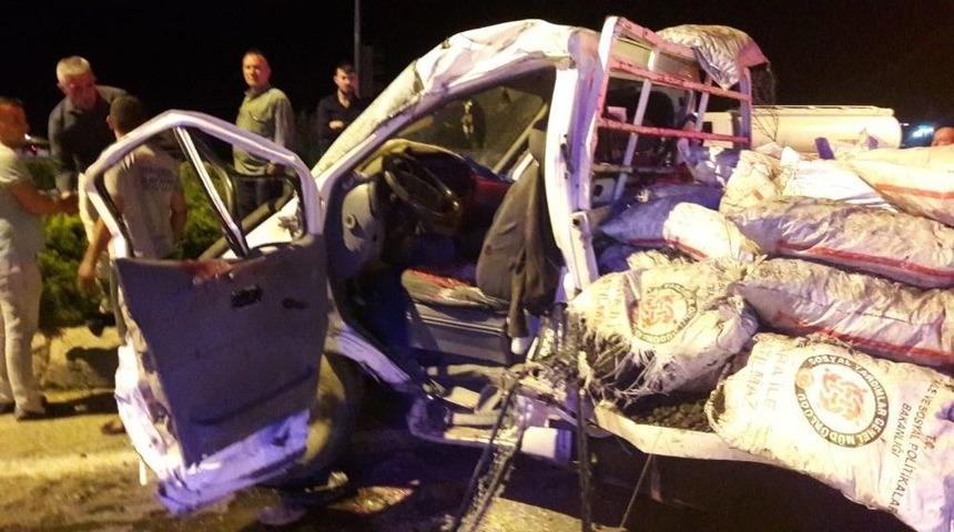 Niğde&rsquo;de Trafik Kazası: 4 Yaralı