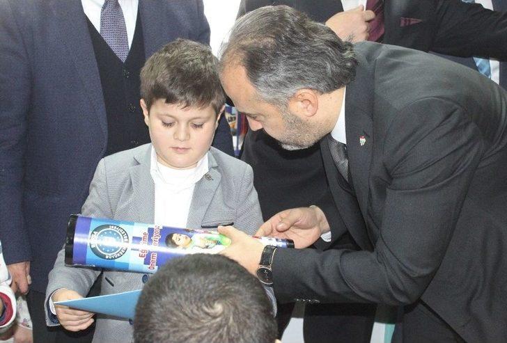 Bursa’da Yarım Milyon Öğrenci Karne Heyecanı Yaşadı G2