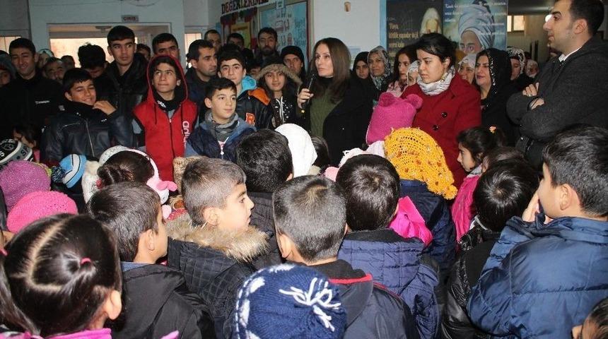 Midyat’ta Öğrenciler Karnelerini Aldı