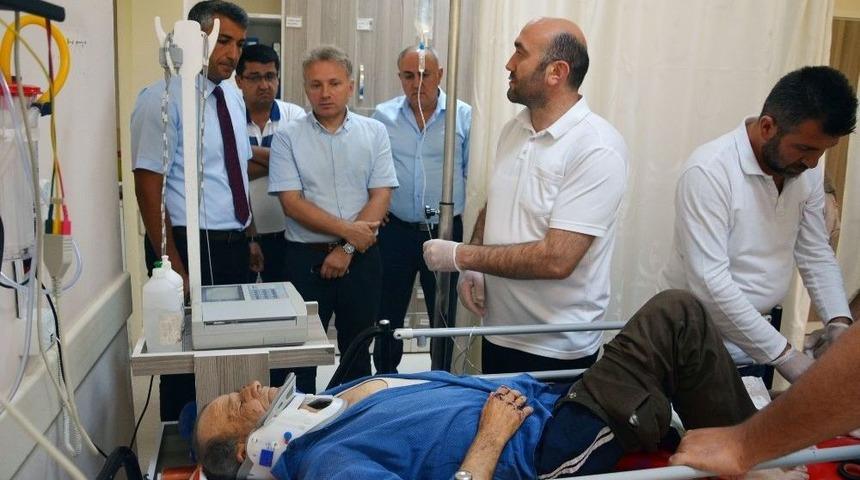 Korkuteli Kaymakamını Taşıyan Resmi Ara&ccedil; Kaza Yaptı: 1 Yaralı