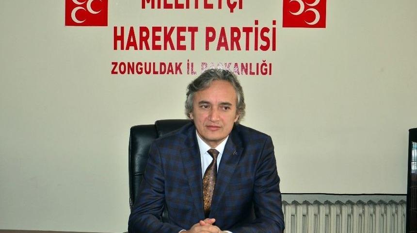 Ayan, &ldquo;kadın Kollarında İki Erkek&rdquo; Haberini Yalanladı