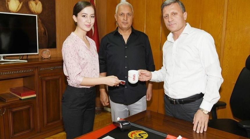 Orman B&ouml;lge M&uuml;d&uuml;rl&uuml;ğ&uuml;&rsquo;nden Eskişehirspor&rsquo;a Destek