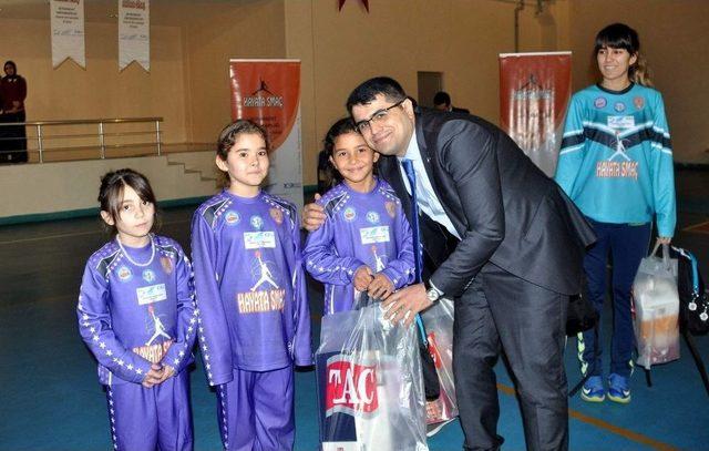 ‘hayata Smaç’ Projesi 375 Öğrenciyi İlk Kez Sporla Tanıştırdı