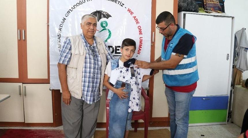 Gaziantep İmkander&rsquo;den Suriyeli Yetim &Ccedil;ocuklara Giyim Yardımı