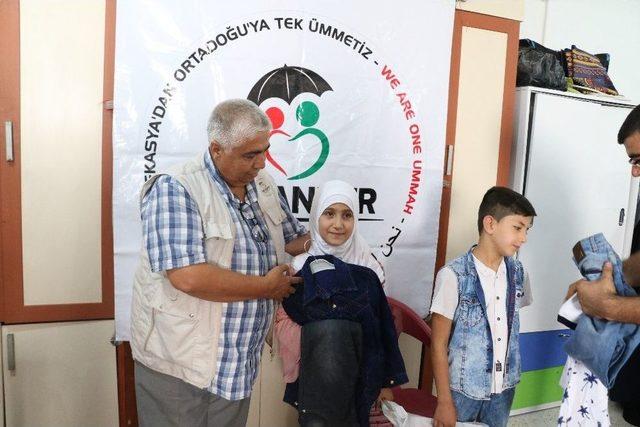 Gaziantep İmkander’den Suriyeli Yetim Çocuklara Giyim Yardımı