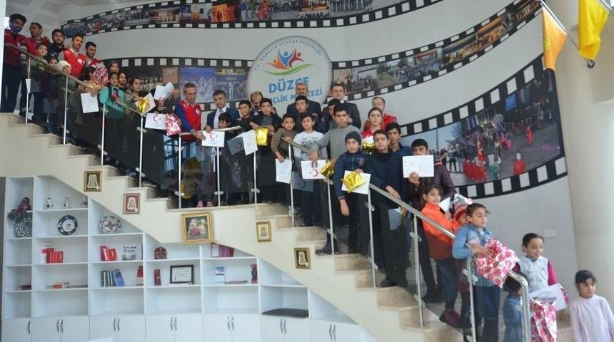 Muhacir &Ouml;ğrencilerde Karne Aldı