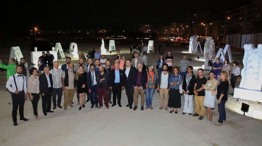 Nil&uuml;fer&rsquo;e 9 Heykel Daha