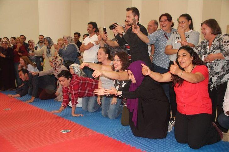 Çocukların Emekleme Yarışmasında İlginç Görüntüler G5