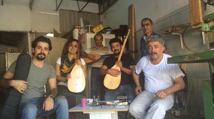 Aybuke Müzik Atölyesine Bağlama Desteği