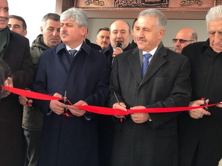 Bakan Arslan Kağızmanlı Öğrencilere Karne Dağıttı G1