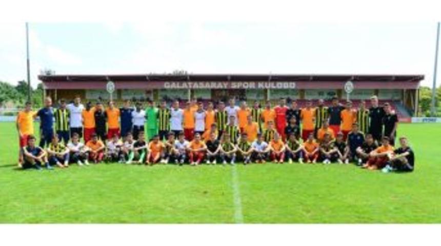 3 B&uuml;y&uuml;klerden Dostluk Turnuvası