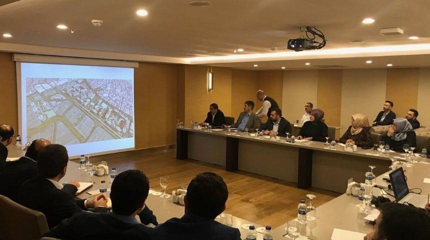 Başkan Toru, Partililerle İstişare Toplantısında Bir Araya Geldi