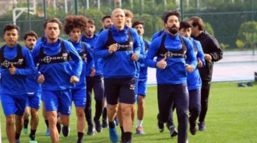 Adana Demirspor Transfer Tabelasını A&ccedil;amadı