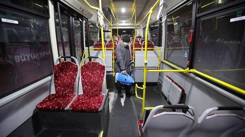 Van&rsquo;da Belediye Otob&uuml;sleri Dezenfekte Ediliyor