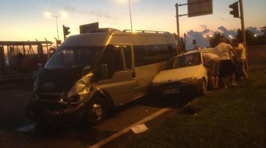 Çocuklarını Uçağa Yetiştirdiler, Dönüş Yolunda Kaza Yaptılar: 2 Ölü