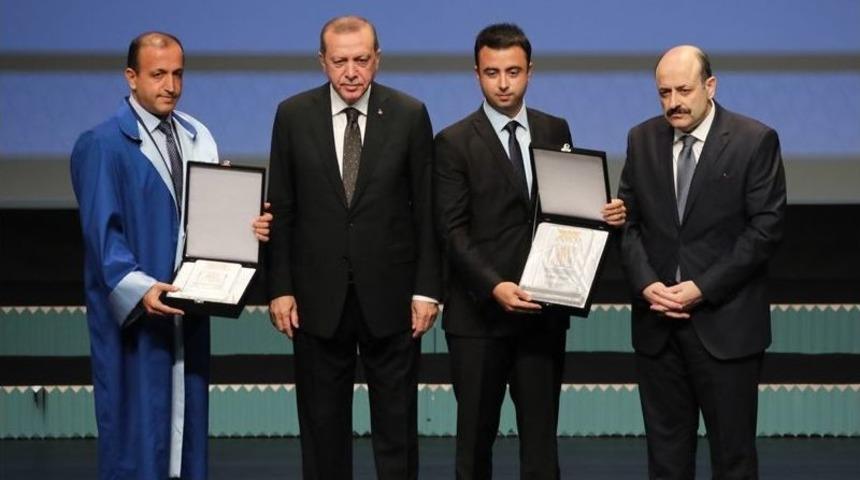 Akdeniz Üniversitesi’ne Yök Üstün Başarı Ödülü