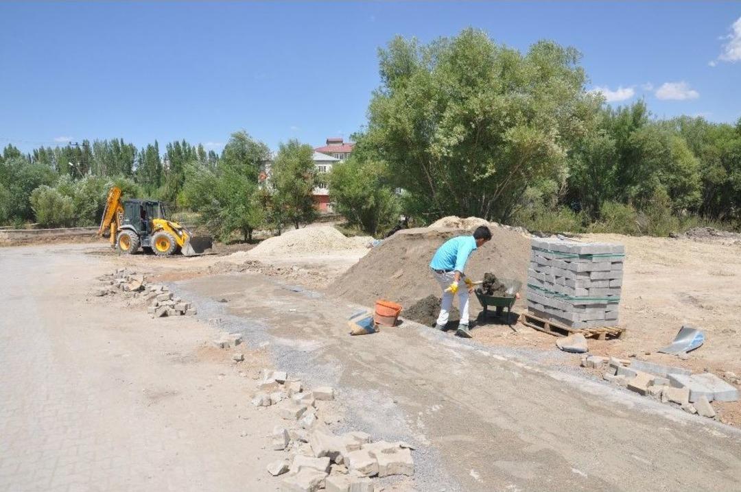 Bulanık&rsquo;ta Bisiklet Yolu Yapılıyor