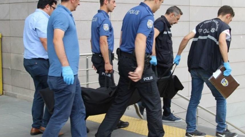 Cinsel İstismar Ş&uuml;phelisi Adliyede İntihar Etti