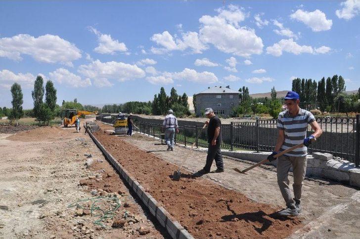Bulanık’ta Bisiklet Yolu Yapılıyor G2