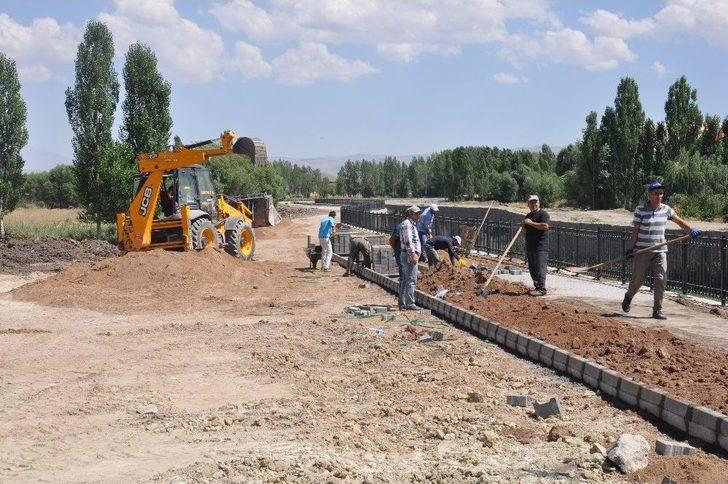 Bulanık’ta Bisiklet Yolu Yapılıyor G4