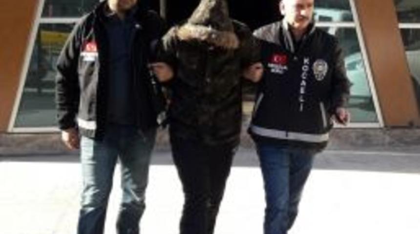 Hırsız &Ccedil;aldıklarını Harcayamadan Yakalandı