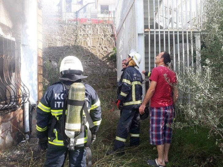 Fetö’den Kapanan Yurtta Çıkan Yangın Korkuttu G4