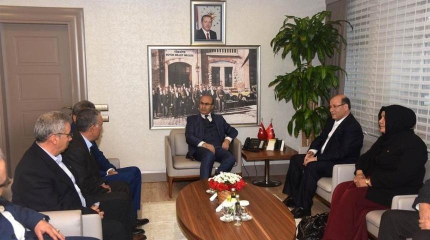 Sendika Başkanları, Vali Demirtaş&rsquo;ı Ziyaret Etti