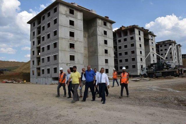 Vali Çeber, Emekli Kent Proje Alanındaki Çalışmaları İnceledi