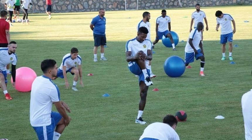 Yeni Malatyaspor&rsquo;dan &lsquo;yeniler Lige Hazır Değil&rsquo; A&ccedil;ıklaması