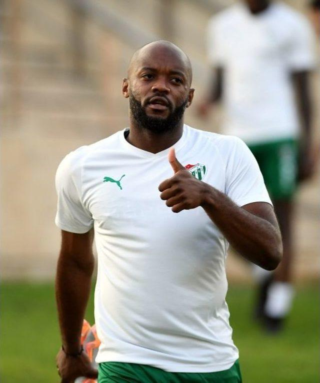 Bursaspor’da Necid Ve Kembo Yeniden Takıma Döndü