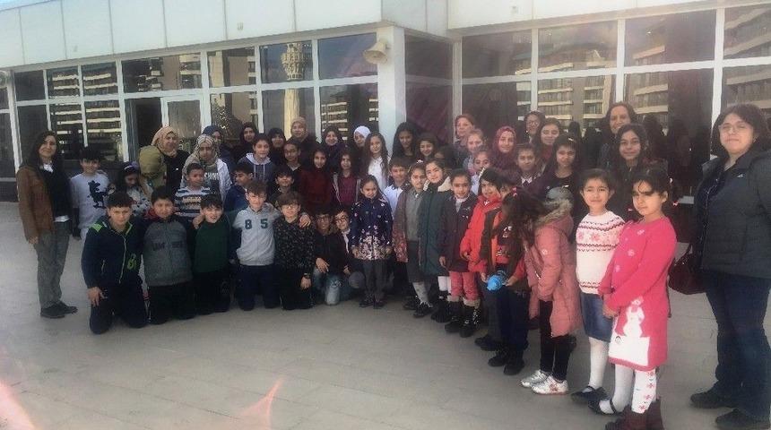 &Ccedil;ocuklardan B&uuml;y&uuml;klere Anlamlı Mesaj