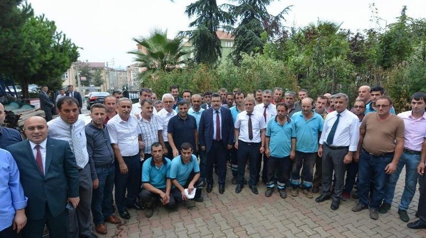 Başkan Gen&ccedil;, Park Ve Bah&ccedil;eler M&uuml;d&uuml;rl&uuml;ğ&uuml; Personeliyle Bir Araya Geldi