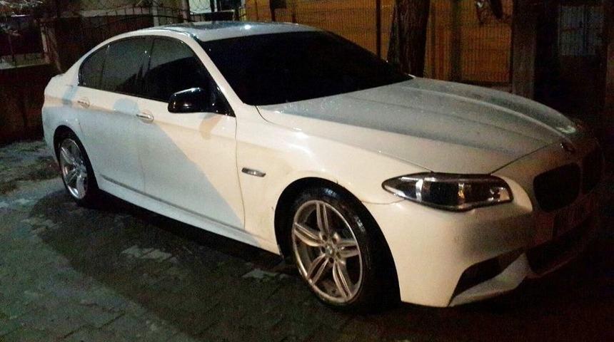 İstanbul&rsquo;da &Ccedil;aldıkları L&uuml;ks Otomobil İle Sakarya&rsquo;da Yakalandılar