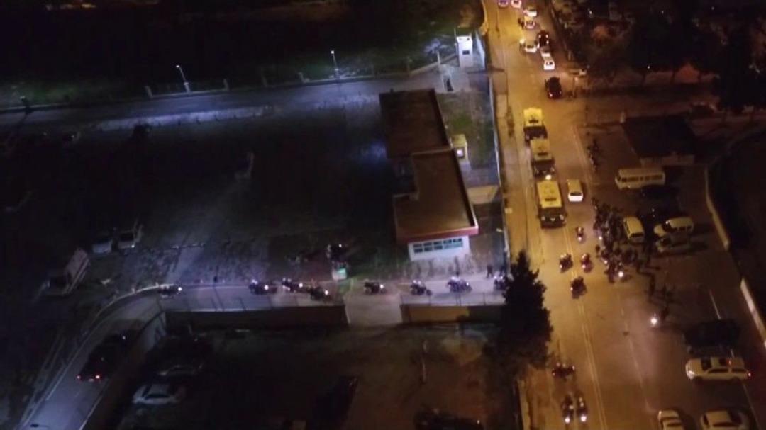 Polise Yakalanmamak İ&ccedil;in "conoca" Konuşmuşlar