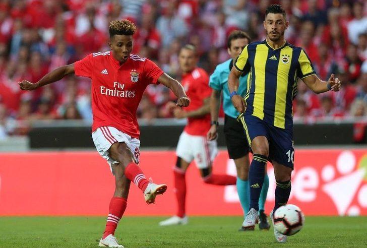 Uefa Şampiyonlar Ligi: Benfica: - Fenerbahçe: (ilk Yarı) G2