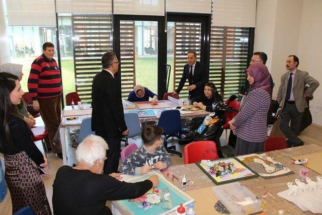 Aile Ve Sosyal Politikalar Bakanlığı Kurmaylarından Sgm’ye Ziyaret