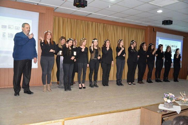 İşaret Dili Kursu Öğrencilerinden Anlamlı Etkinlik G2