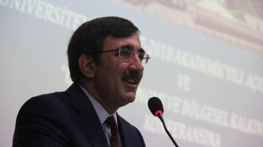 Ak Partili Cevdet Yılmaz: Maalesef Işsizliği &Ccedil;ok D&uuml;ş&uuml;remedik